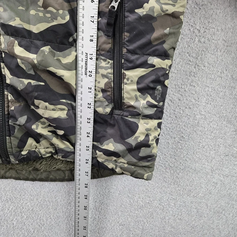 The North Face Boys Jacket XXL (18/20) Green Embroidered Camouflage READ